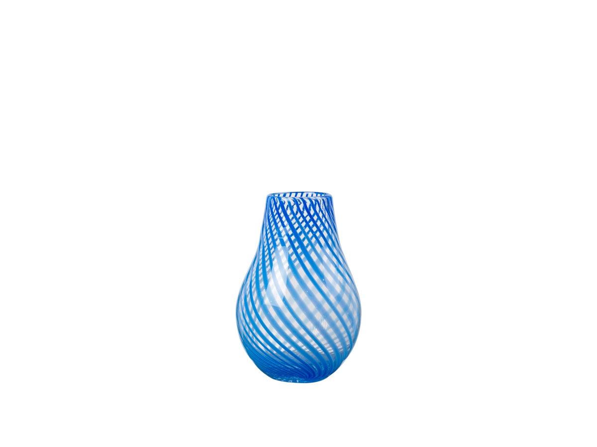 Ada Crossstripe Vase_Intense Blue, Mouthblown glass_Ø15,5 x H22,5 cm