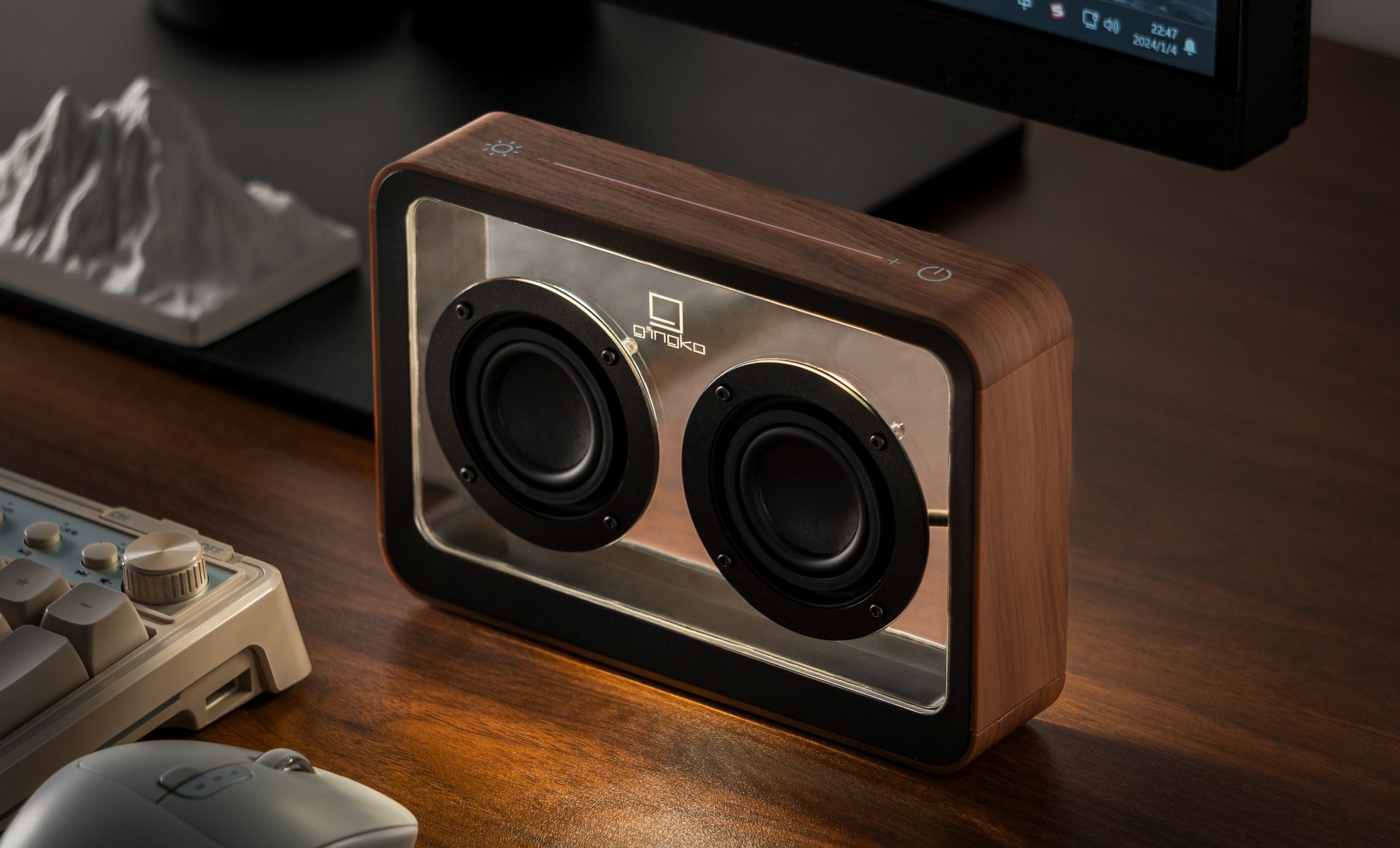 メイジシースルーBluetoothスピーカー