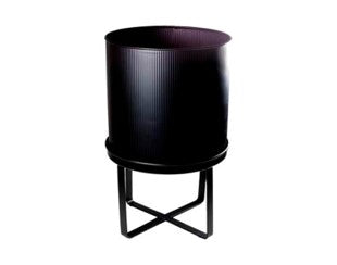 Planter on stand black IR 22x22x36