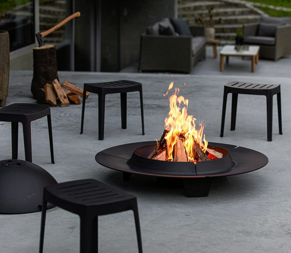 Ember fire pit , cast Iron